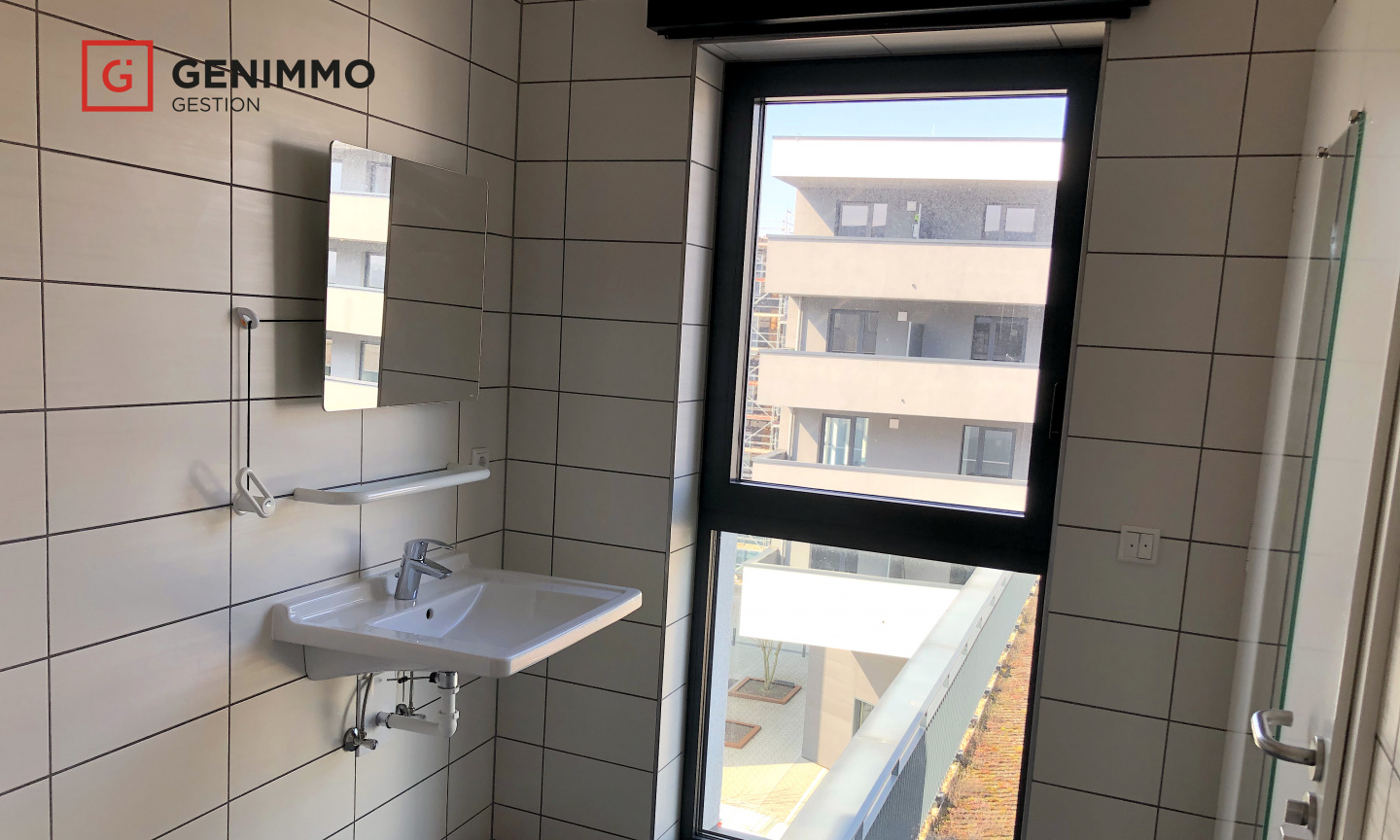 31 Porte de France, L-4360, ,1 Salle de bainsSalle de bain,Appartement,Louer,Résidence GALILEO,Porte de France,3,1021